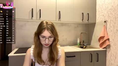 Tessa online show from 01-19-26, 01:04