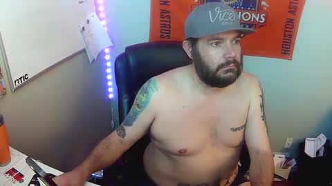 TaintNuzzler online show from 02-11-25, 09:42