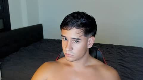 Snapshot of tairoanddagnye chatting on 02-07-25, 01:22 Tairo online show from 02-07-25, 01:22