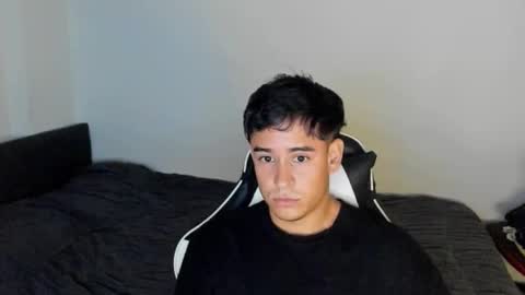 Snapshot of tairoanddagnye chatting on 02-11-25, 04:35 Tairo online show from 02-11-25, 04:35