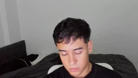 Snapshot of tairoanddagnye chatting on 02-12-25, 12:44 Tairo online show from 02-12-25, 12:44