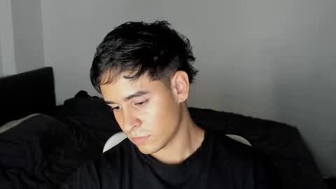 Snapshot of tairoanddagnye chatting on 02-17-25, 09:35 Tairo online show from 02-17-25, 09:35