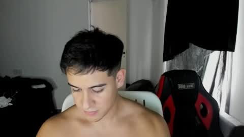 Snapshot of tairoanddagnye chatting on 03-11-25, 03:23 Tairo online show from 03-11-25, 03:23