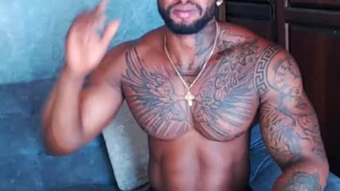 Tairon Tucke online show from 01-08-25, 02:46