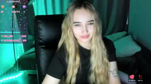 Taisia online show from 03-18-26, 09:12