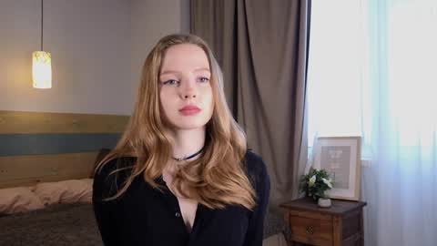 Snapshot of taitatkins chatting on 01-22-25, 08:07 Emily online show from 01-22-25, 08:07