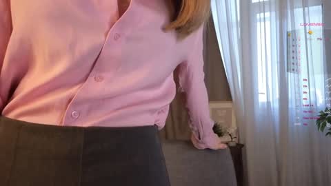 Snapshot of taitatkins chatting on 01-29-25, 11:30 Emily online show from 01-29-25, 11:30