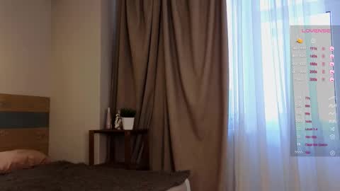 Snapshot of taitatkins chatting on 02-22-25, 11:35 Emily online show from 02-22-25, 11:35