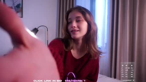 Mia online show from 10-22-25, 01:39