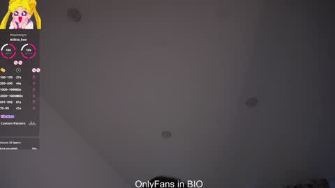 Mia online show from 02-15-26, 07:51