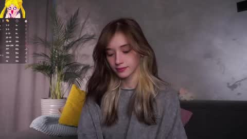 Mia online show from 04-20-26, 02:14