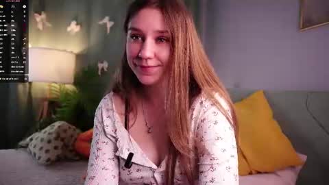 Snapshot of taithelme chatting on 07-05-26, 01:45 Molly online show from 07-05-26, 01:45