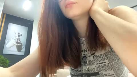 Snapshot of takishadarga chatting on 12-01-25, 11:37 Ayla and Lexi online show from 12-01-25, 11:37