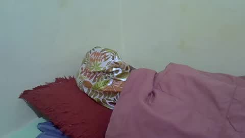 Snapshot of taliah254 chatting on 03-11-25, 01:37 taliah254 online show from 03-11-25, 01:37