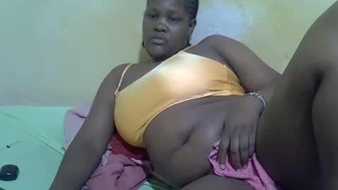 Snapshot of taliah254 chatting on 10-18-25, 08:20 taliah254 online show from 10-18-25, 08:20