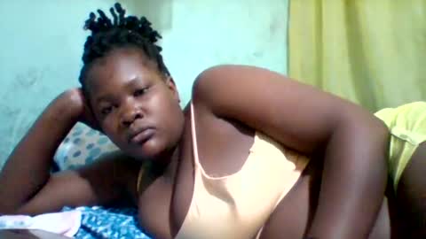 Snapshot of taliah254 chatting on 06-25-26, 05:12 taliah254 online show from 06-25-26, 05:12