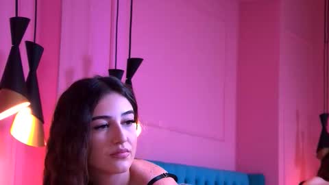 taliamorenne online show from 11-11-25, 04:07