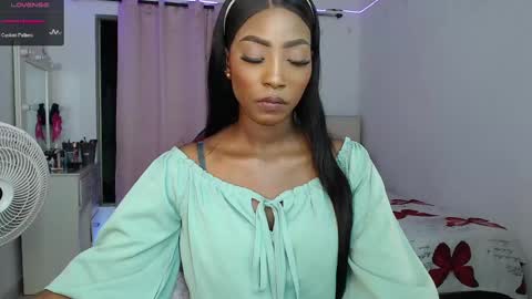 taliana  modelo independiente online show from 02-18-25, 06:15