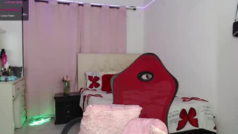 taliana  modelo independiente online show from 02-24-25, 04:27