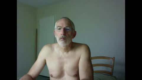 Snapshot of taliesin4321 chatting on 09-20-25, 04:46 Jack Pierrot online show from 09-20-25, 04:46