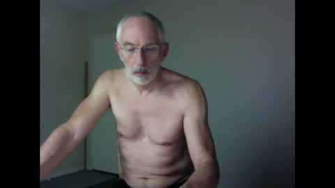 Snapshot of taliesin4321 chatting on 09-20-25, 07:04 Jack Pierrot online show from 09-20-25, 07:04