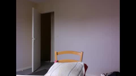 Snapshot of taliesin4321 chatting on 10-11-25, 08:57 Jack Pierrot online show from 10-11-25, 08:57