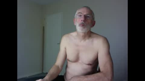 Snapshot of taliesin4321 chatting on 10-22-25, 07:02 Jack Pierrot online show from 10-22-25, 07:02