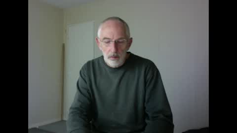 Snapshot of taliesin4321 chatting on 11-10-25, 07:02 Jack Pierrot online show from 11-10-25, 07:02