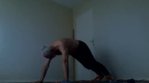 Snapshot of taliesin4321 chatting on 12-03-25, 06:21 Jack Pierrot online show from 12-03-25, 06:21