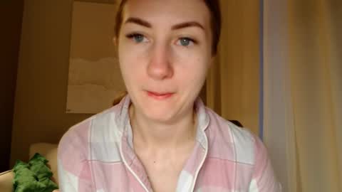  Kira  online show from 01-03-25, 06:11