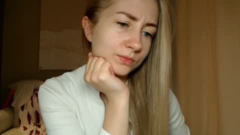  Kira  online show from 02-04-25, 09:28