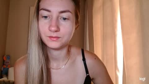  Kira  online show from 09-17-25, 05:53