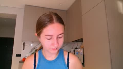  Kira  online show from 11-03-25, 06:36