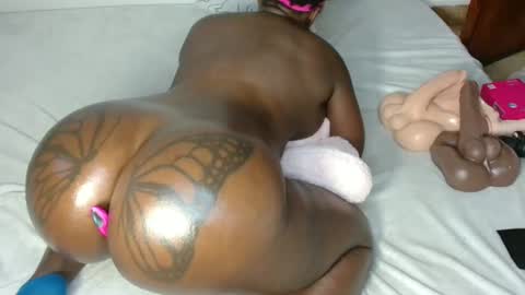 butterflyass online show from 03-18-26, 02:53