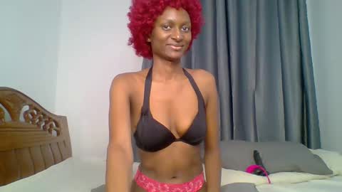 Snapshot of talisha_smiley chatting on 05-21-26, 12:01 talisha smiles online show from 05-21-26, 12:01