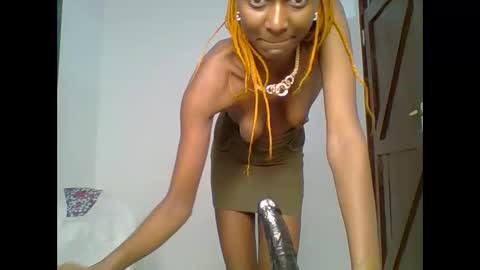 Snapshot of talisha_smiley chatting on 06-08-26, 06:08 talisha smiles online show from 06-08-26, 06:08