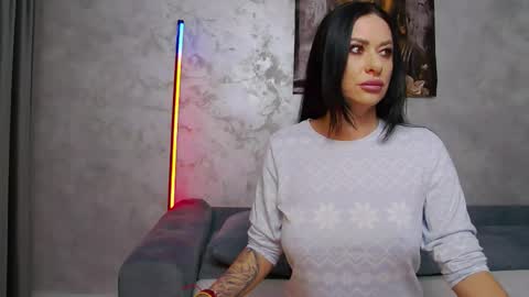 Tallida online show from 11-16-25, 08:36