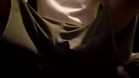 Snapshot of talllighthandsom chatting on 09-29-25, 05:56 talllighthandsom online show from 09-29-25, 05:56