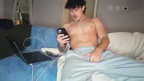 Snapshot of talltatsandhandsome chatting on 02-28-26, 08:26 TallTatsAndHandsome online show from 02-28-26, 08:26