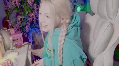 Snapshot of talulaa chatting on 05-31-26, 12:30 Talula - OF talulaa online show from 05-31-26, 12:30