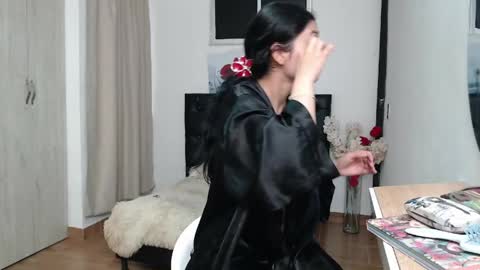 Snapshot of tamar4_f00x chatting on 05-06-26, 12:54 Hi im sara online show from 05-06-26, 12:54