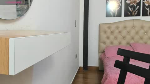 Snapshot of tamar4_f00x chatting on 06-17-26, 12:50 Hi im sara online show from 06-17-26, 12:50