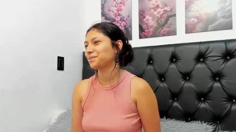 Snapshot of tamar4_f00x chatting on 06-29-26, 01:00 Hi im sara online show from 06-29-26, 01:00