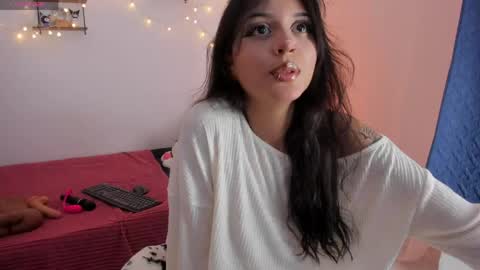 Snapshot of tamara_aluna_ chatting on 06-02-26, 04:31 Tamy online show from 06-02-26, 04:31