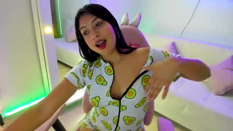 Snapshot of tamara_marquez chatting on 02-07-25, 07:07 SOFIA online show from 02-07-25, 07:07