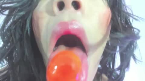 Snapshot of tamara_rouse57 chatting on 10-11-25, 06:23 tamara_rouse57 online show from 10-11-25, 06:23