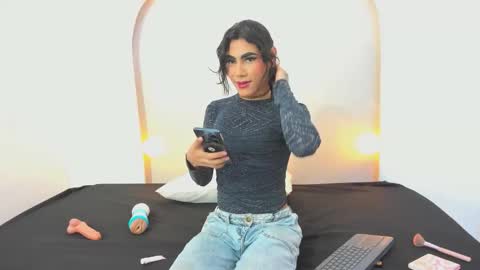 Snapshot of tamara_rouse57 chatting on 10-17-25, 05:54 tamara_rouse57 online show from 10-17-25, 05:54