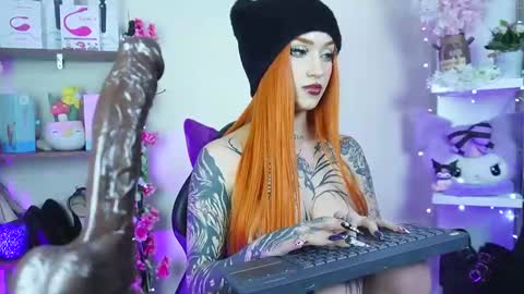 Cami 3 online show from 02-10-25, 07:47