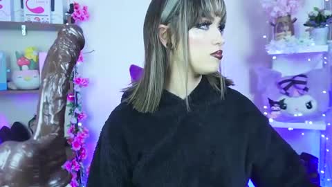 Cami 3 online show from 02-11-25, 12:28