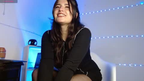 Snapshot of tami_ramirez__ chatting on 12-21-24, 10:08 Tami online show from 12-21-24, 10:08